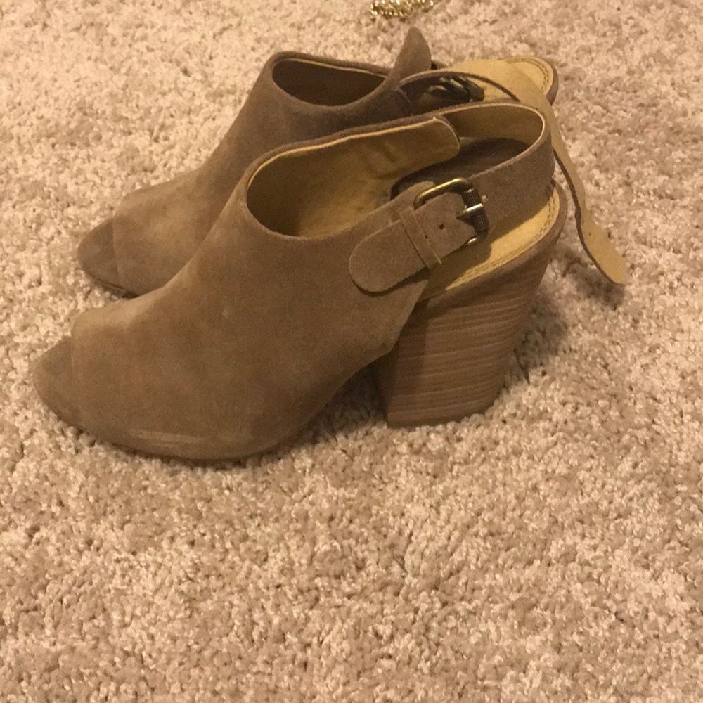 Brand new splendid sandals
